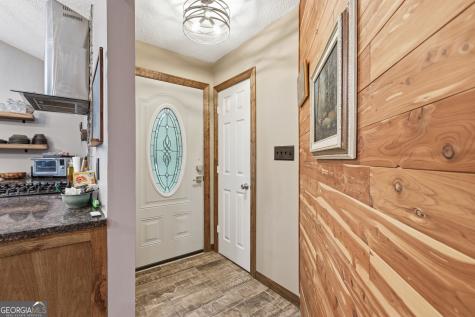 221 Oakdale Drive Cornelia GA 30531