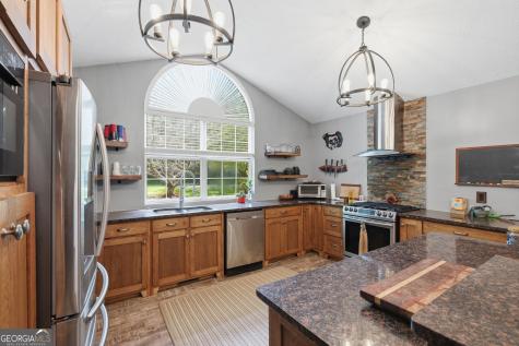 221 Oakdale Drive Cornelia GA 30531