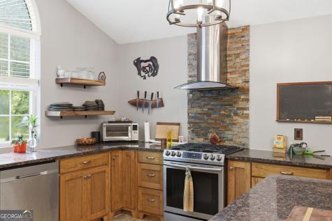 221 Oakdale Drive Cornelia GA 30531