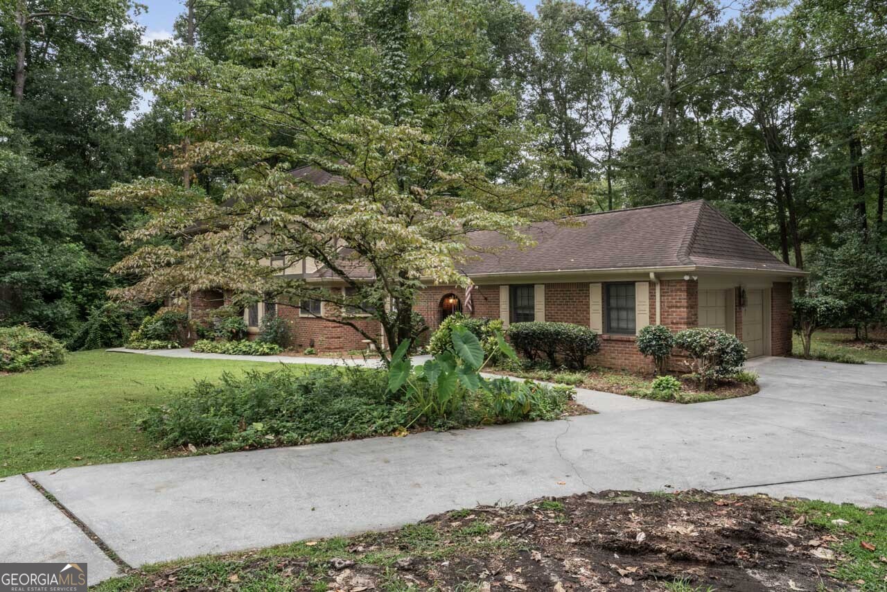 2645 Creek Indian Trail Jonesboro GA 30236