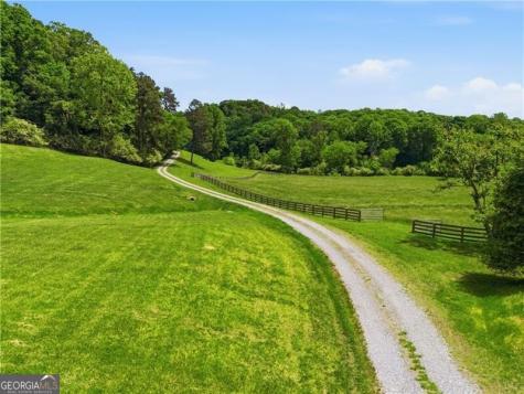619 Hamp Mill Road Dahlonega GA 30533