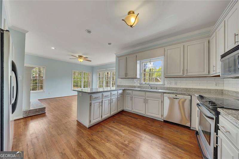 6321 Woodlore Drive NW Acworth GA 30101