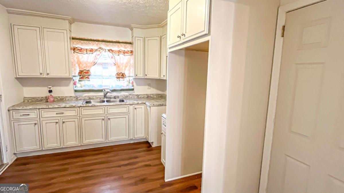 2162 Holly Hill Drive Decatur GA 30032