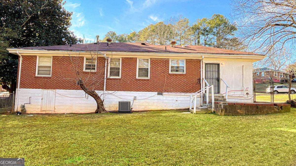 2162 Holly Hill Drive Decatur GA 30032