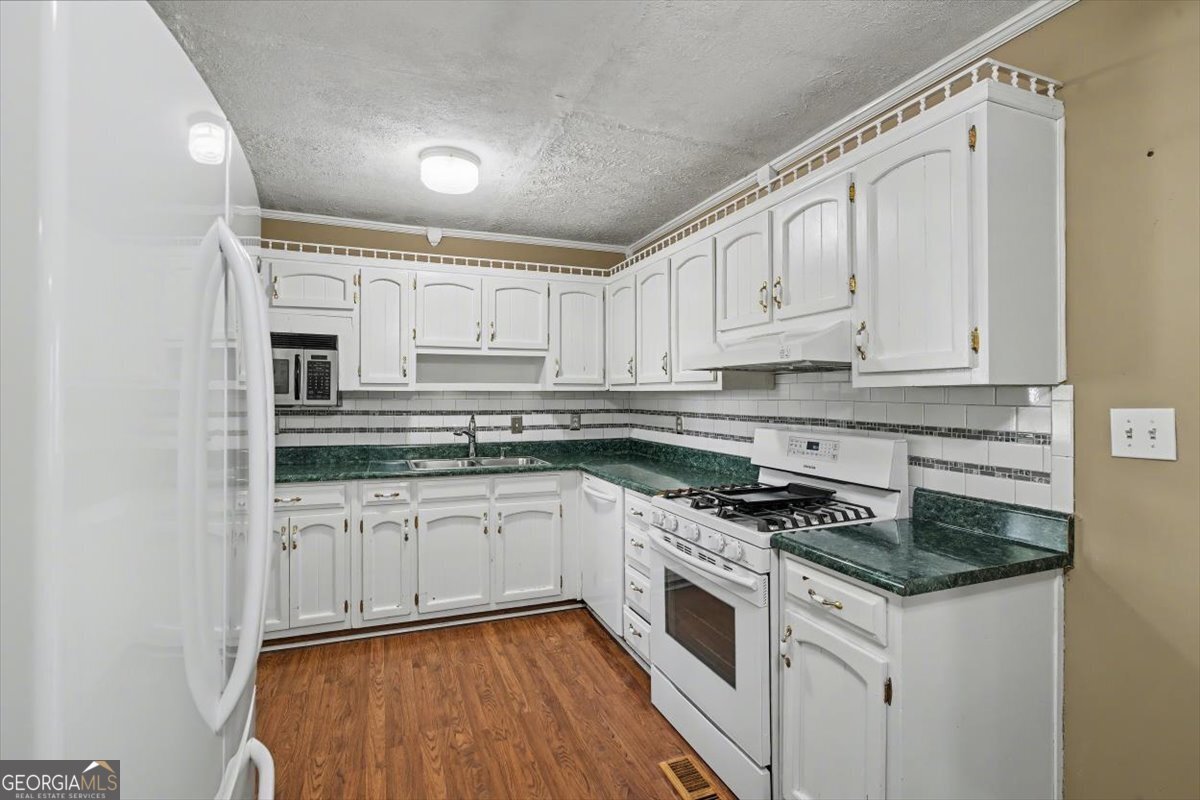 3012 Sasanqua Lane SW Marietta GA 30008
