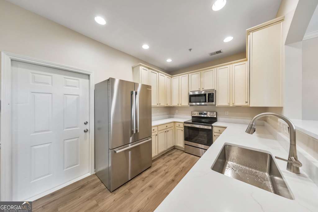 530 Georgia Way Woodstock GA 30188