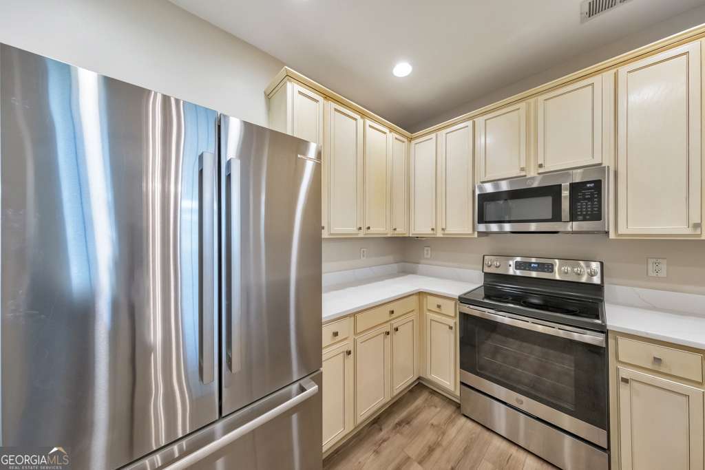 530 Georgia Way Woodstock GA 30188