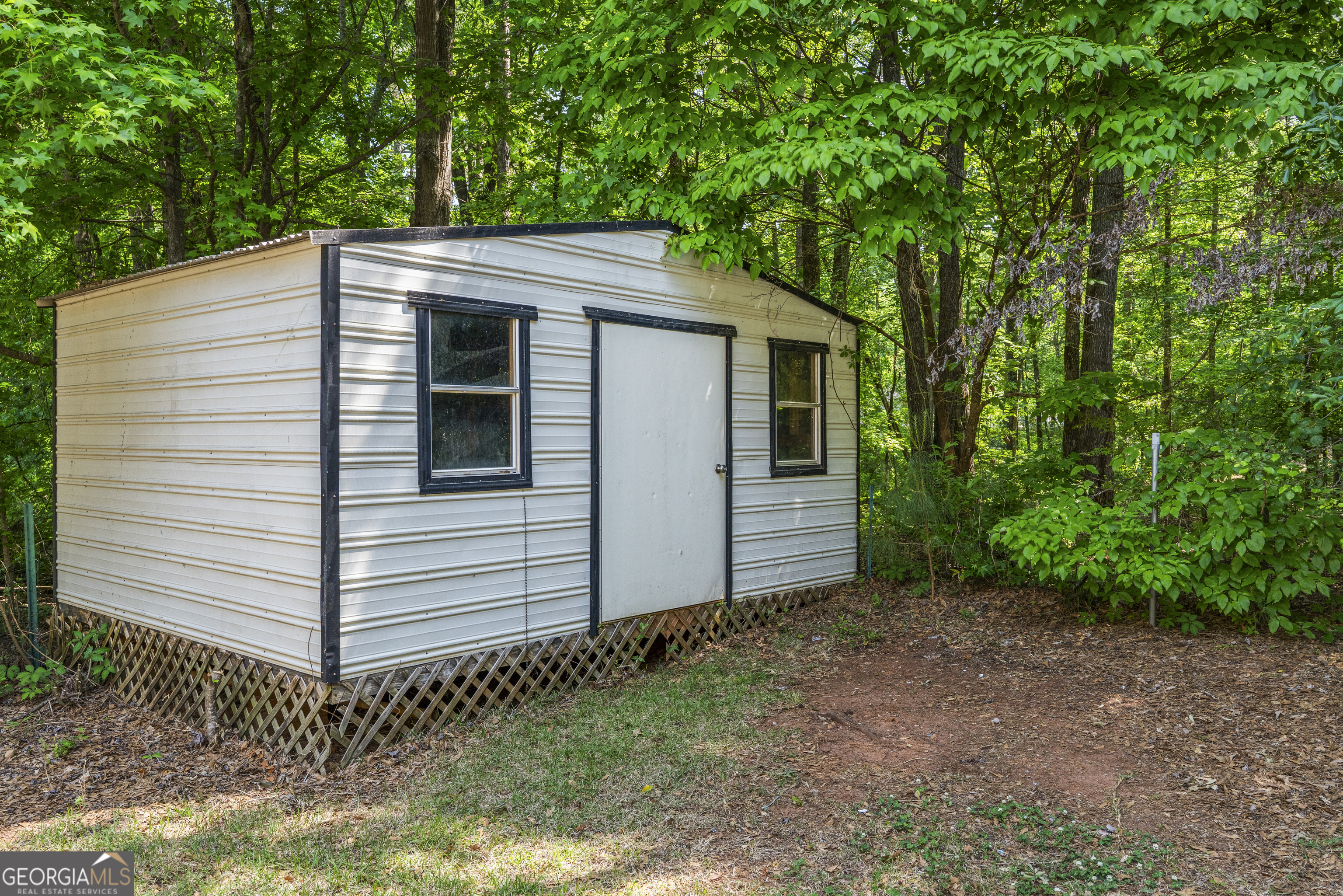 134 N Lake Drive Lagrange GA 30240