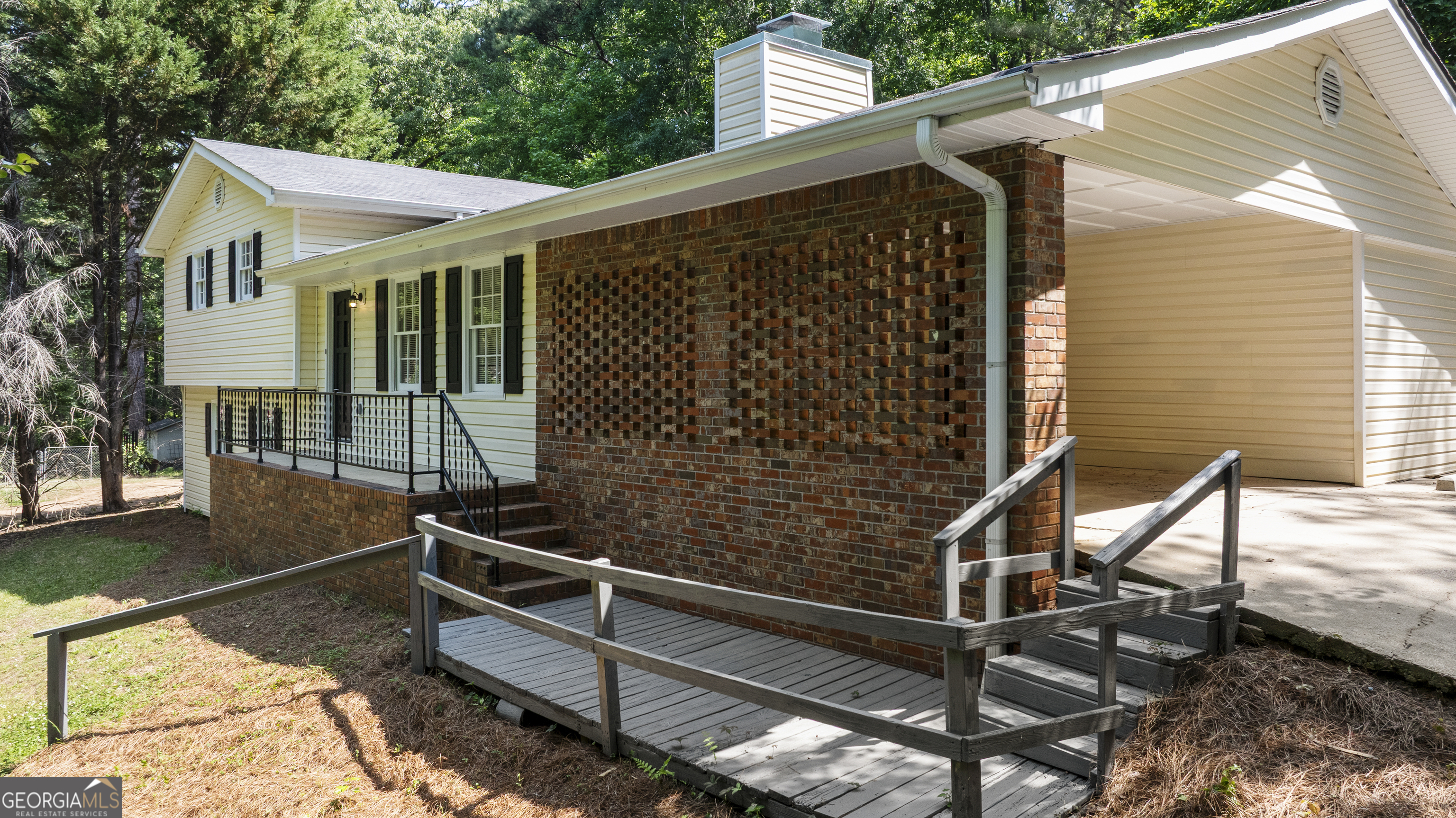 134 N Lake Drive Lagrange GA 30240