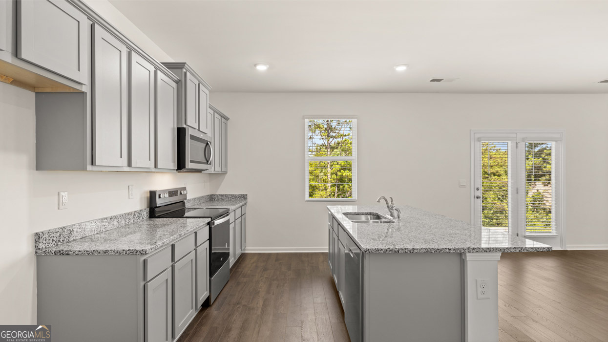 77 White Spruce Way Newnan GA 30265