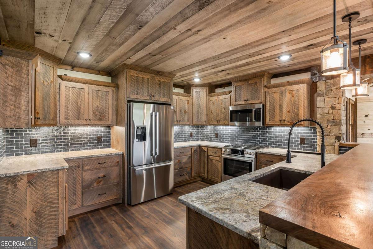 7590 Mobile Road Blue Ridge GA 30513