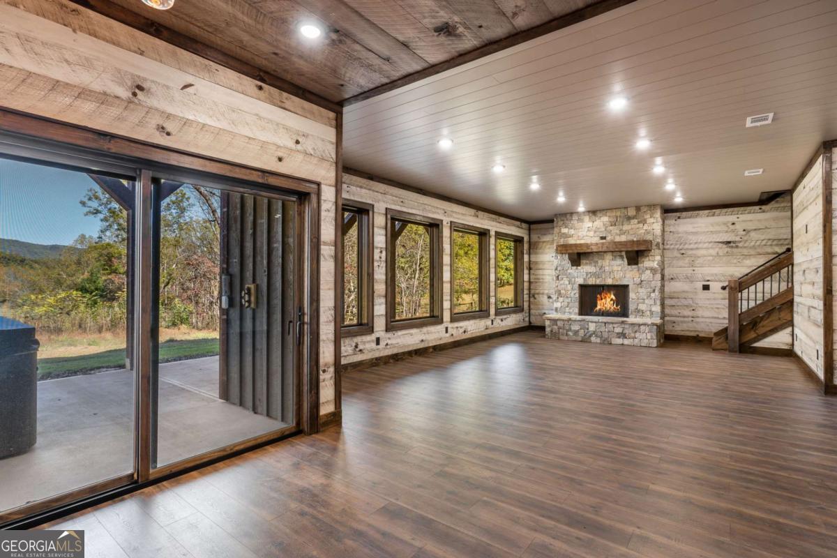 7590 Mobile Road Blue Ridge GA 30513
