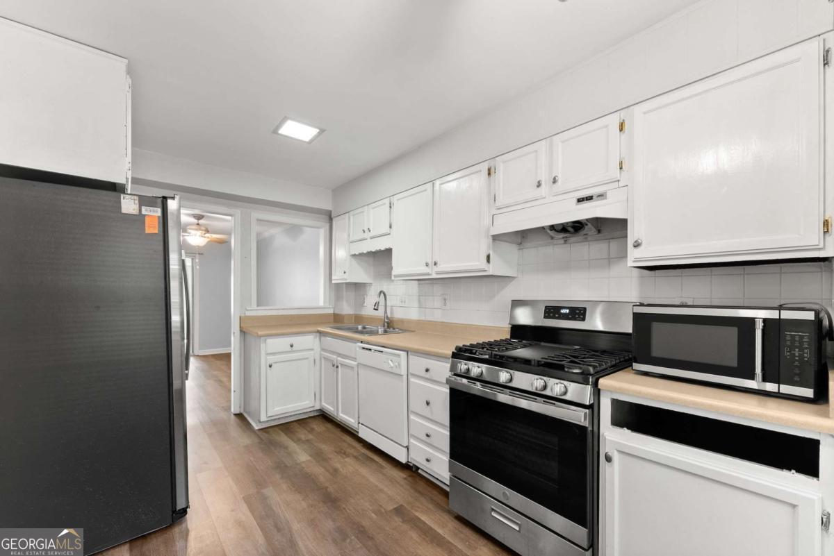 6500 Gaines Ferry Unit H9 Flowery Branch GA 30542
