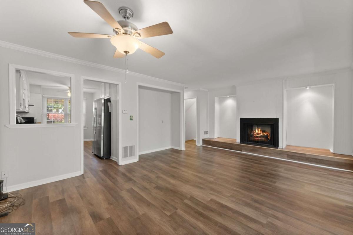 6500 Gaines Ferry Unit H9 Flowery Branch GA 30542
