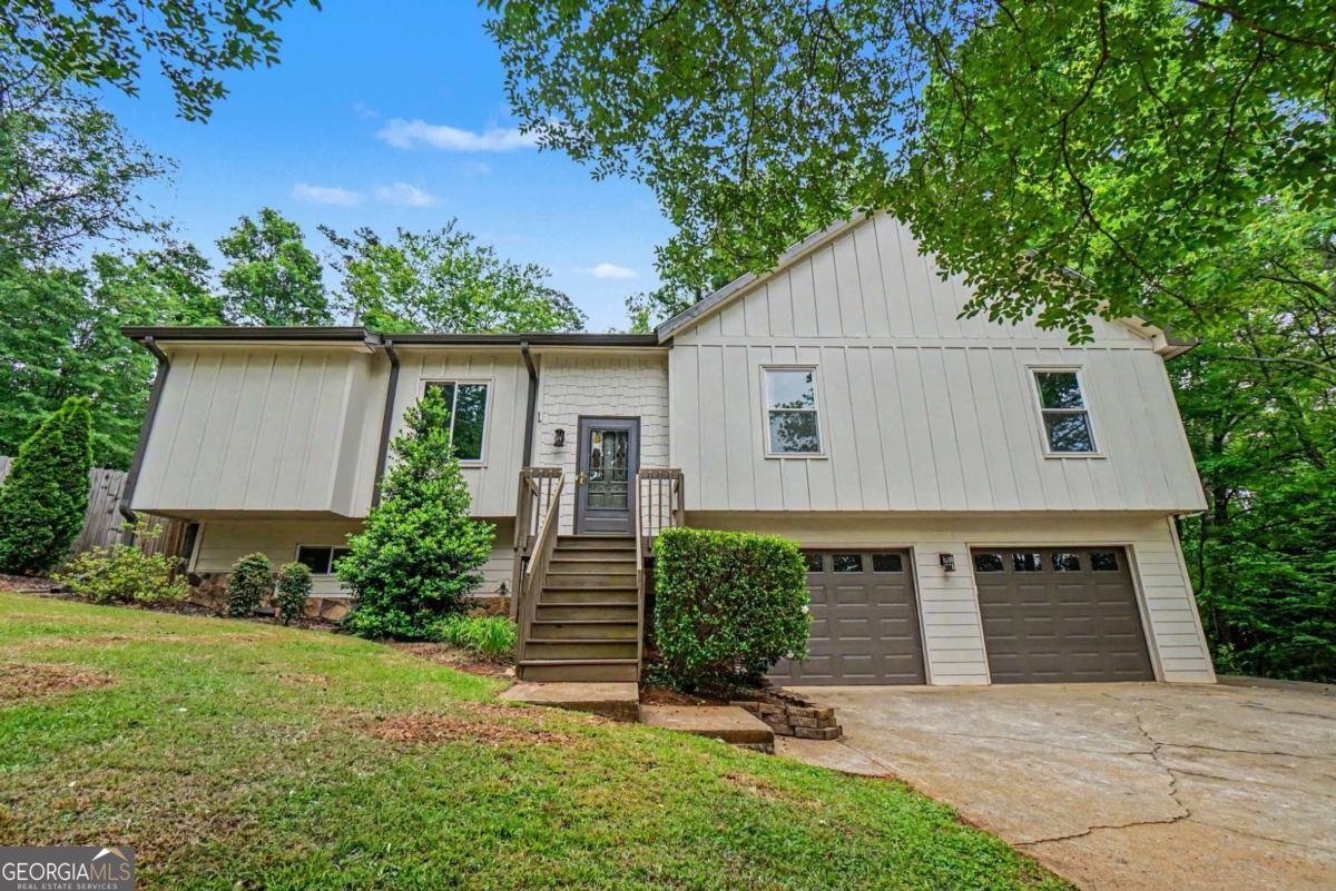 2708 Hawk Drive NE Marietta GA 30066