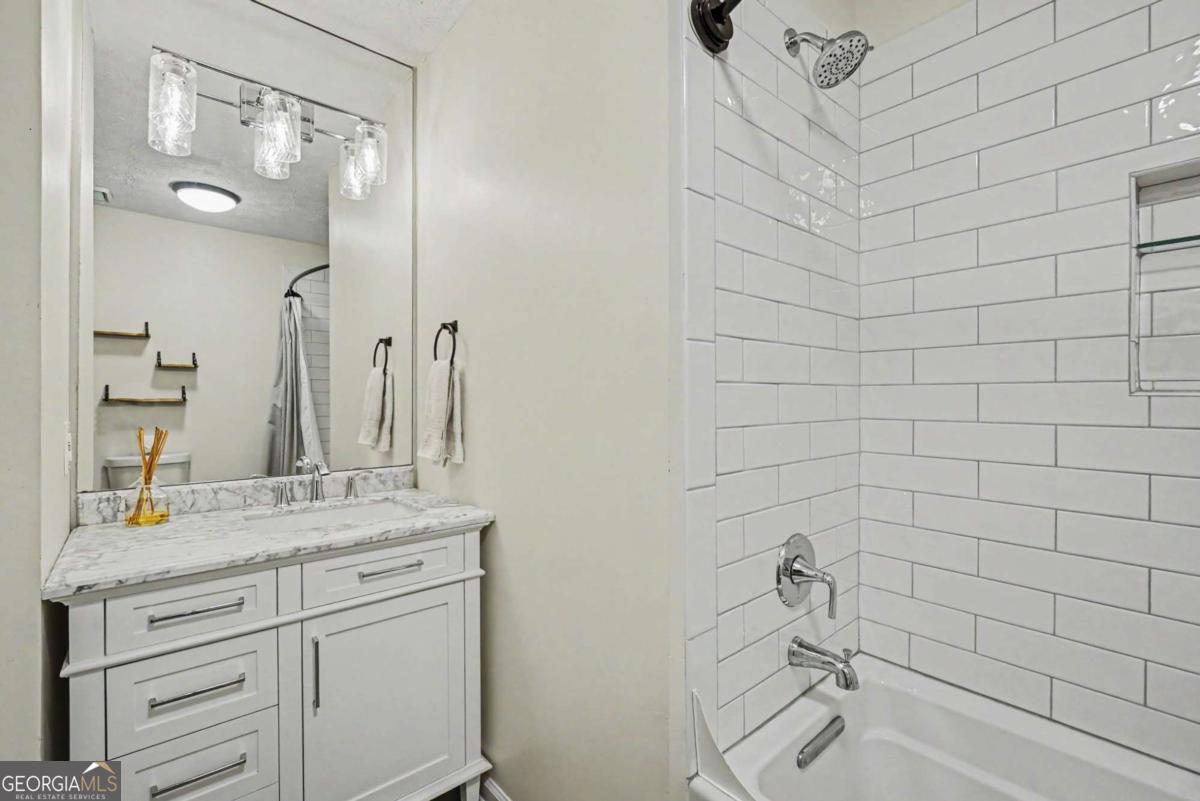 2708 Hawk Drive NE Marietta GA 30066