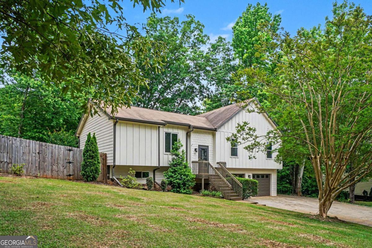 2708 Hawk Drive NE Marietta GA 30066