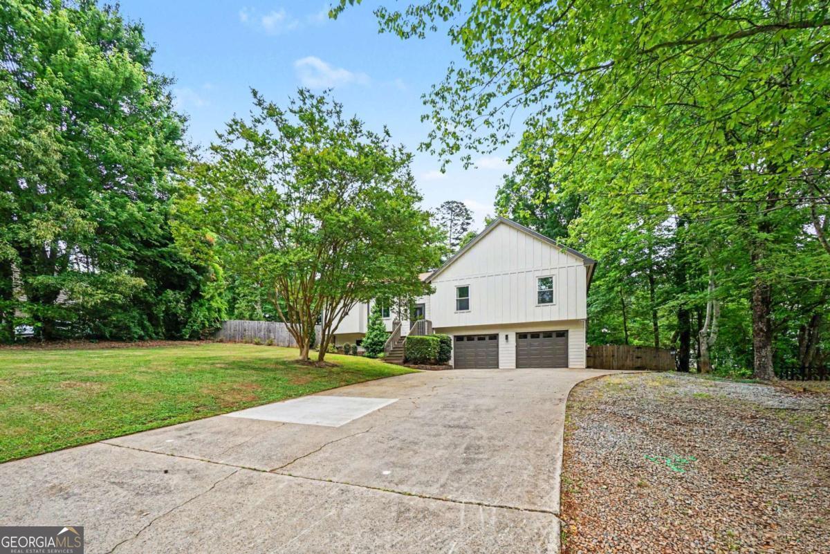 2708 Hawk Drive NE Marietta GA 30066