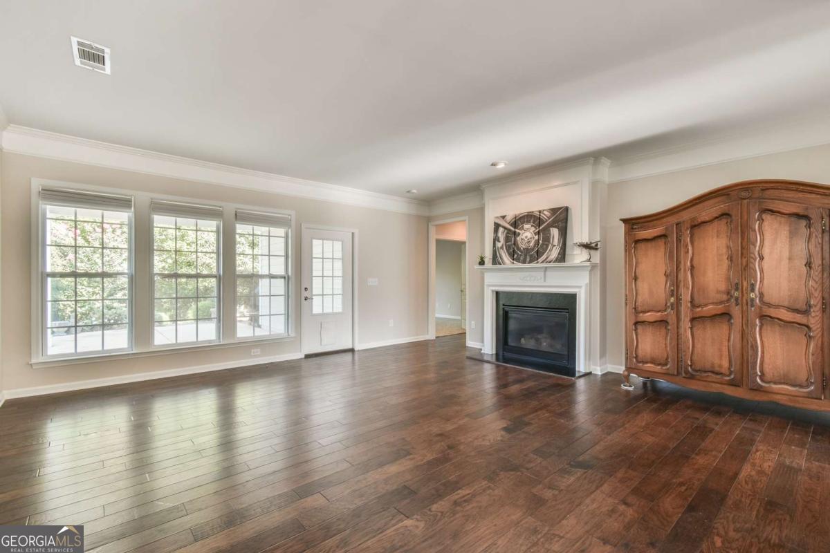 6484 Lantern Ridge Hoschton GA 30548