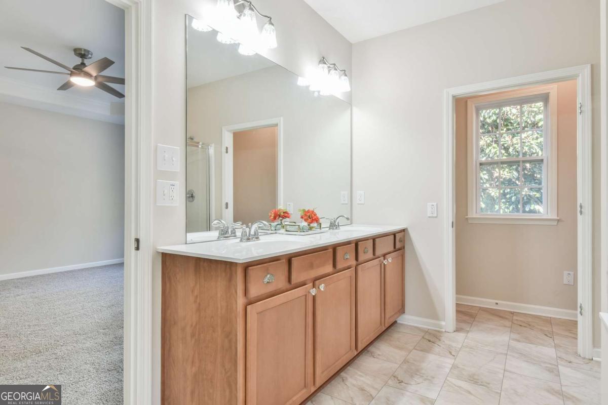 6484 Lantern Ridge Hoschton GA 30548