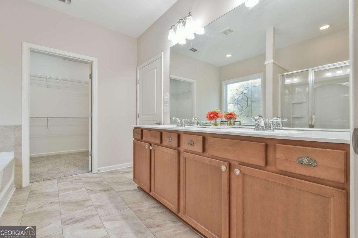 6484 Lantern Ridge Hoschton GA 30548