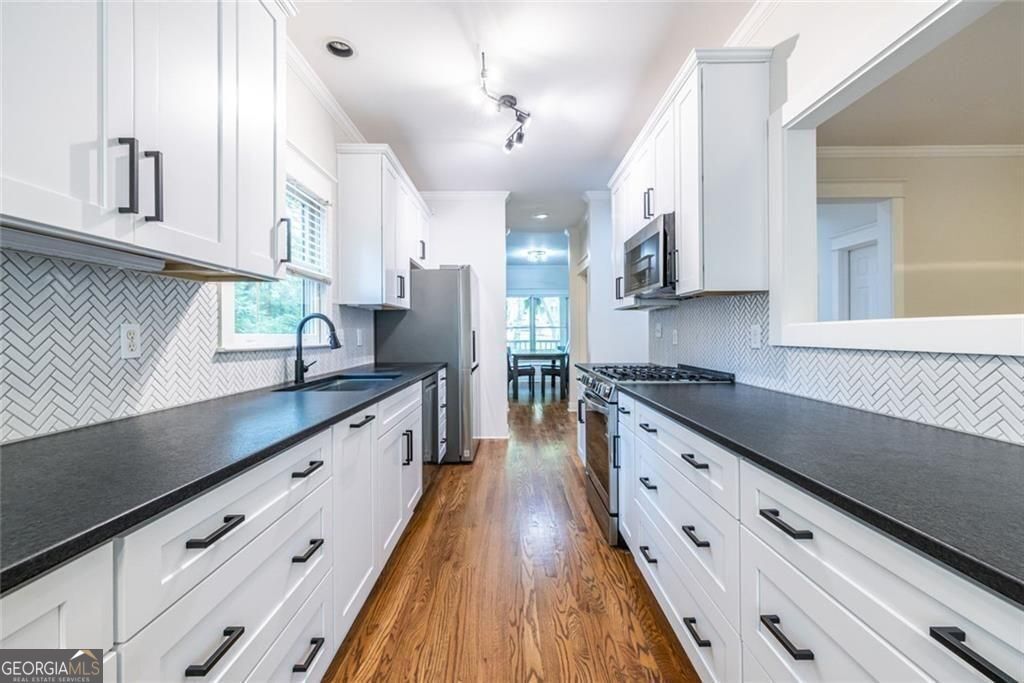 445 Loomis Avenue SE Atlanta GA 30312