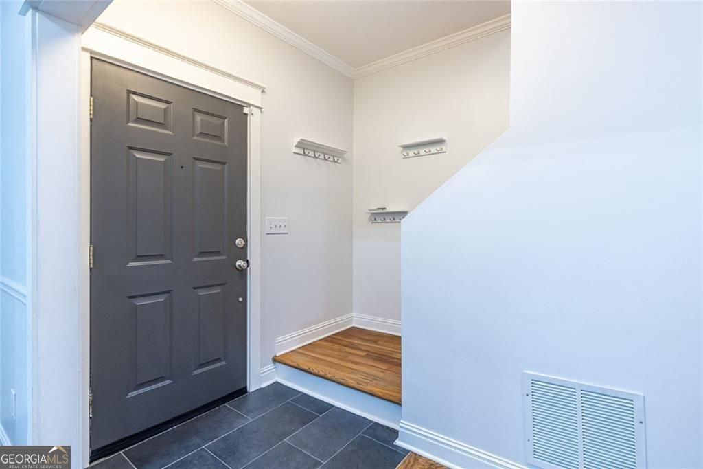 445 Loomis Avenue SE Atlanta GA 30312