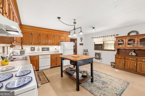 395 E Louise Street Clarkesville GA 30523