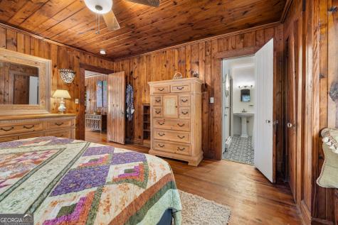 395 E Louise Street Clarkesville GA 30523