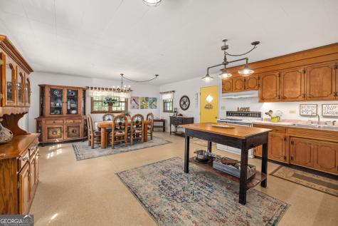 395 E Louise Street Clarkesville GA 30523
