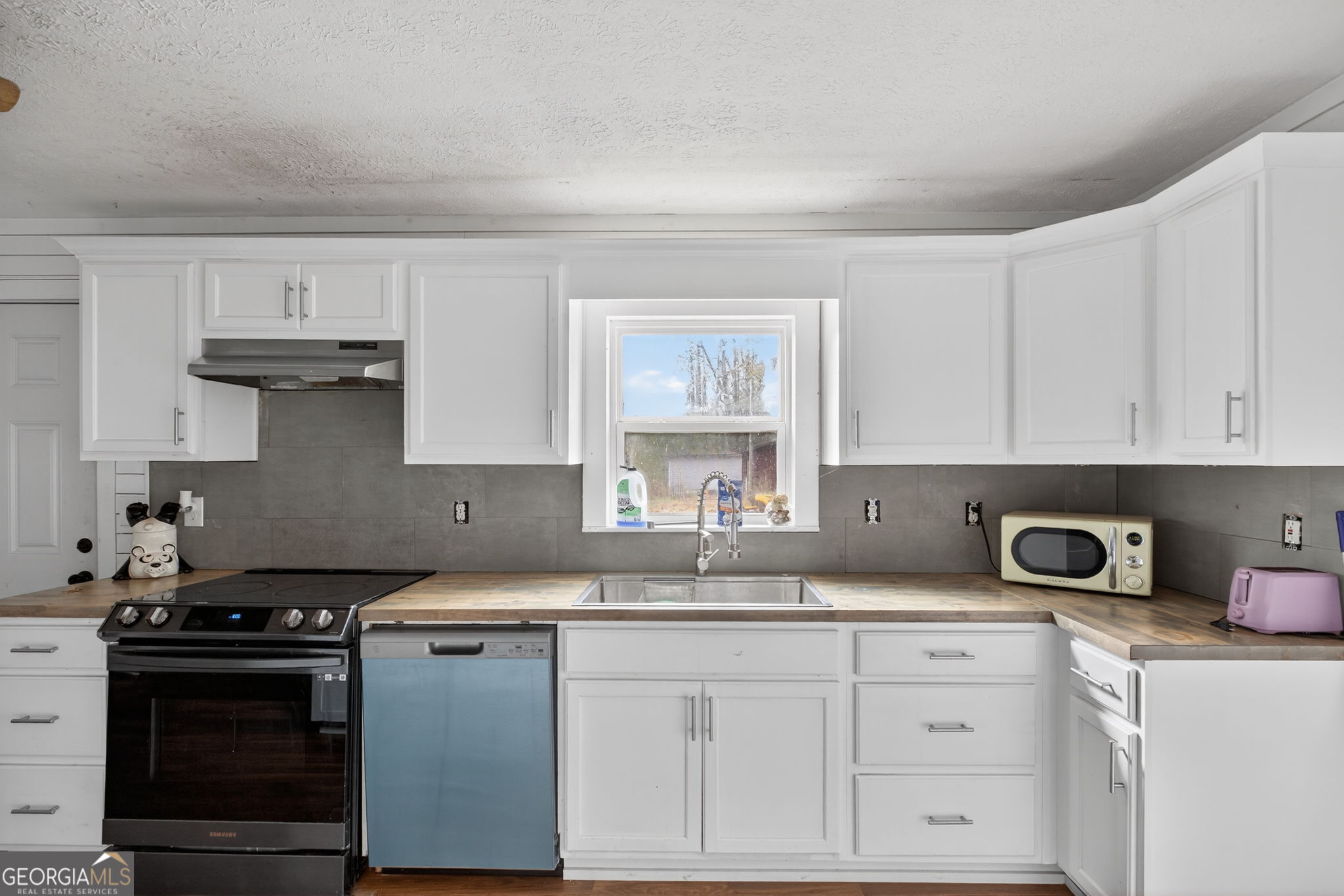 712 W 5 Highway Roopville GA 30170