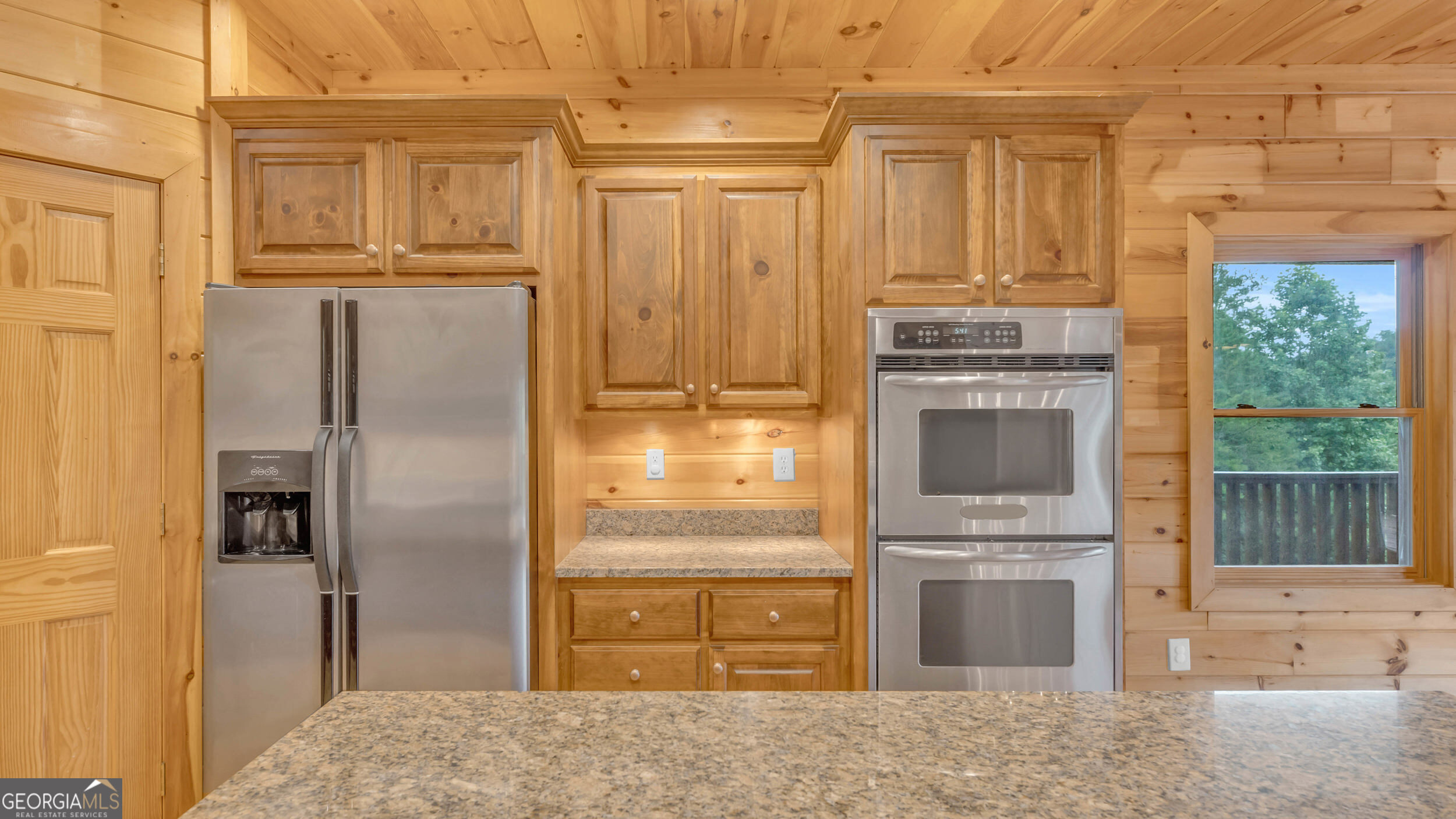 661 Toccoa River Forest Mineral Bluff GA 30559
