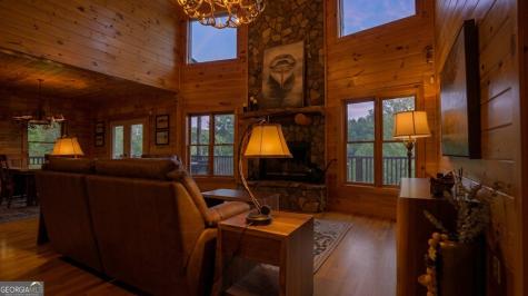 661 Toccoa River Forest Mineral Bluff GA 30559