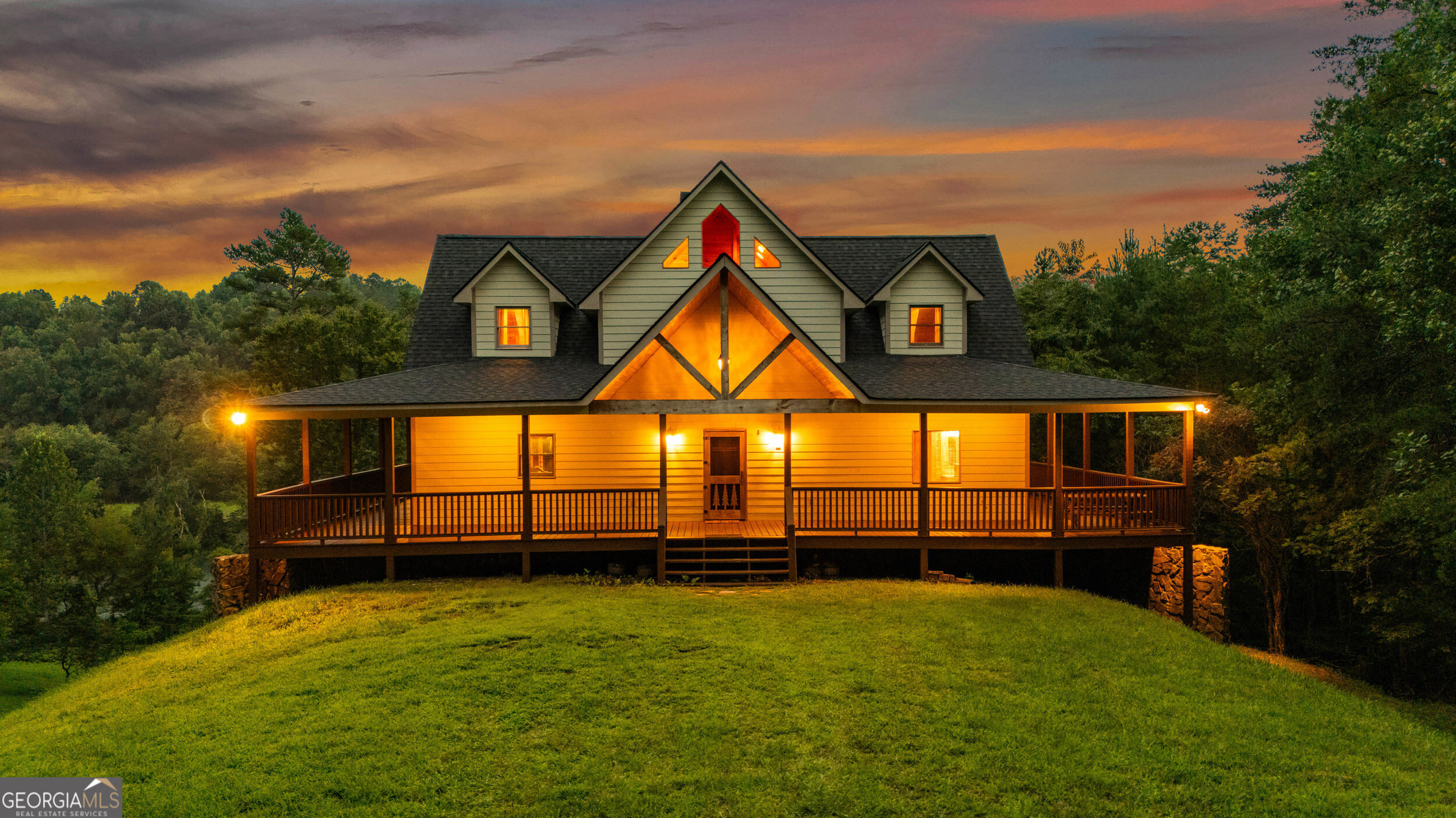 661 Toccoa River Forest Mineral Bluff GA 30559
