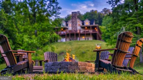 661 Toccoa River Forest Mineral Bluff GA 30559
