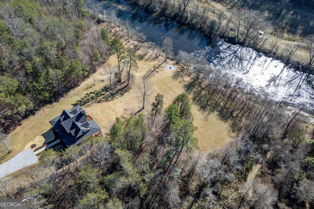661 Toccoa River Forest Mineral Bluff GA 30559