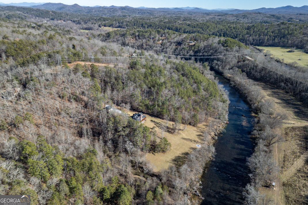 661 Toccoa River Forest Mineral Bluff GA 30559