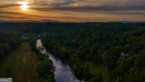 661 Toccoa River Forest Mineral Bluff GA 30559