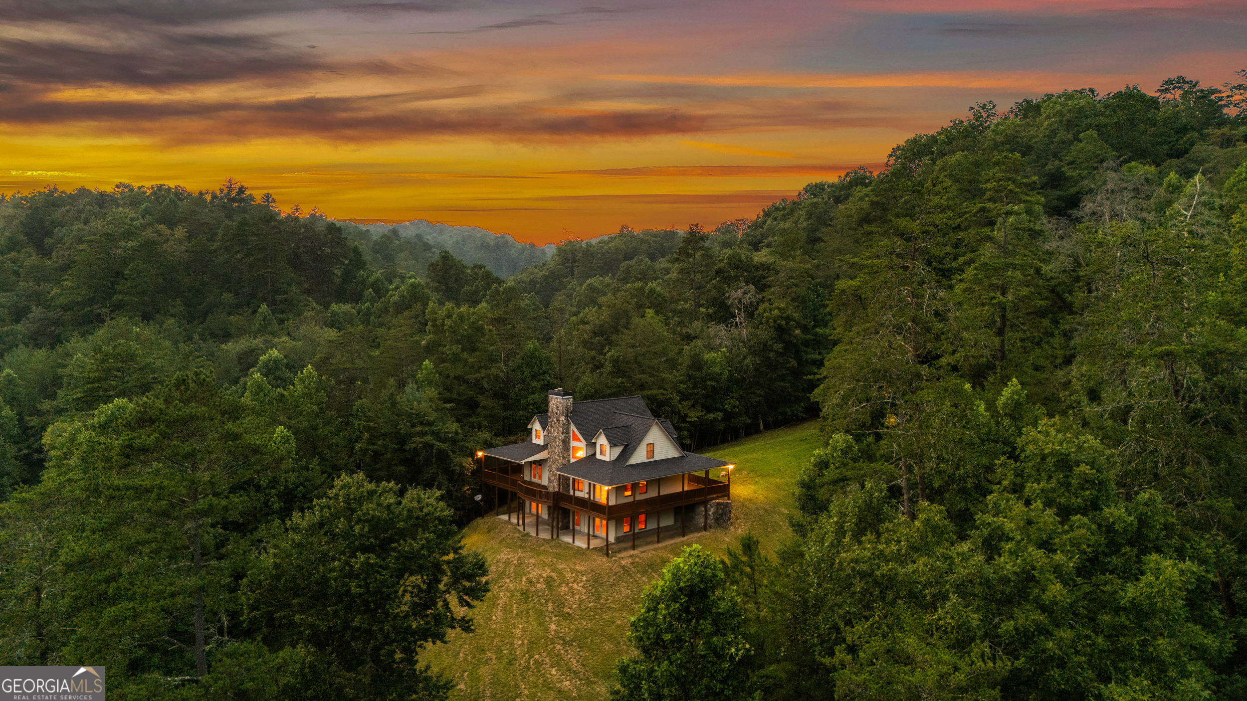 661 Toccoa River Forest Mineral Bluff GA 30559