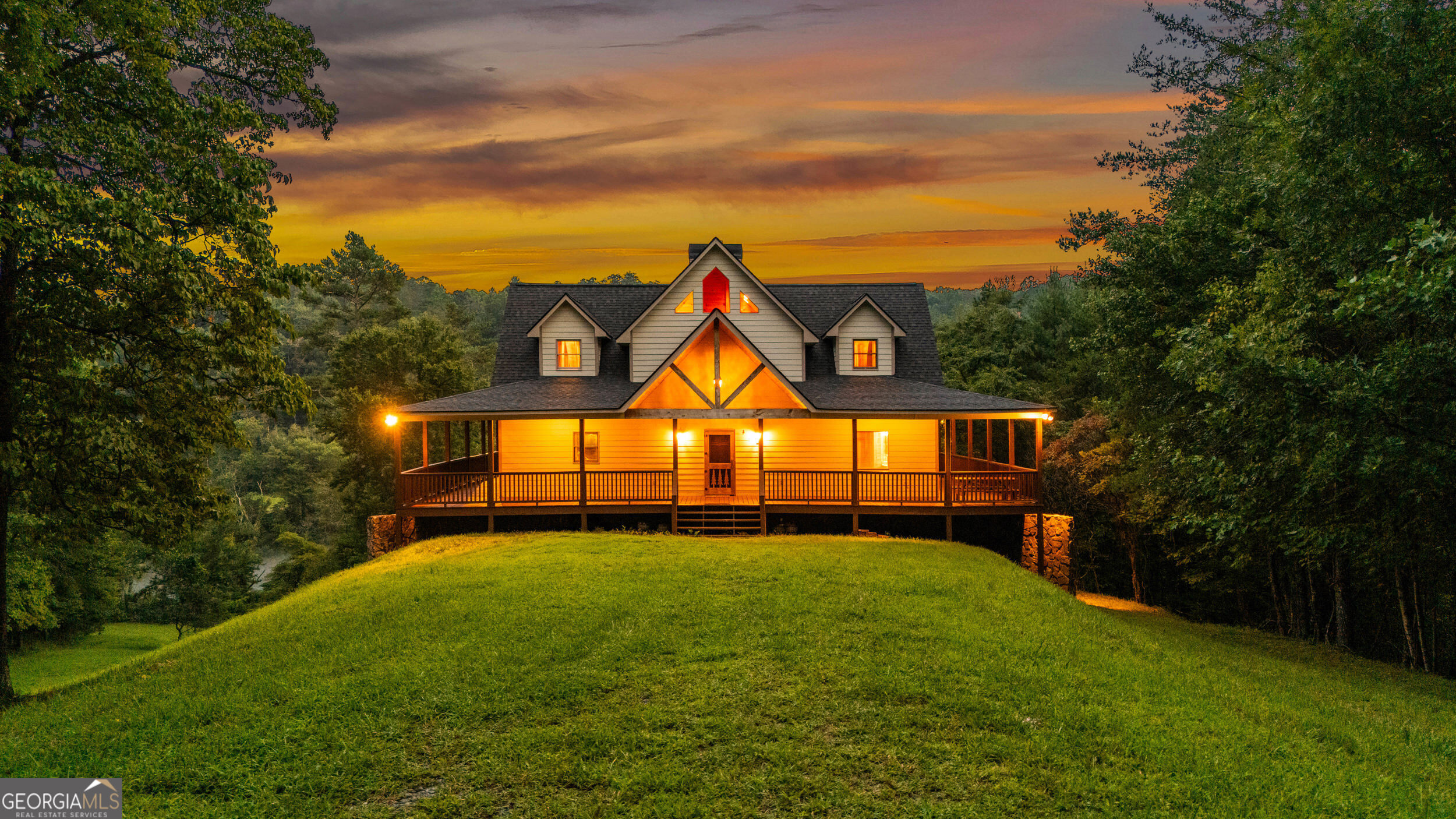 661 Toccoa River Forest Mineral Bluff GA 30559
