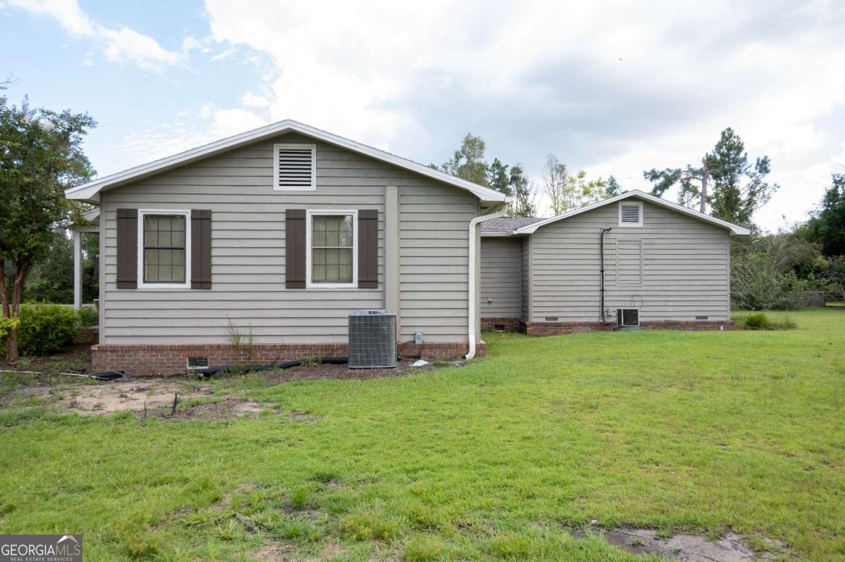 371 Burketts Ferry Road Hazlehurst GA 31539