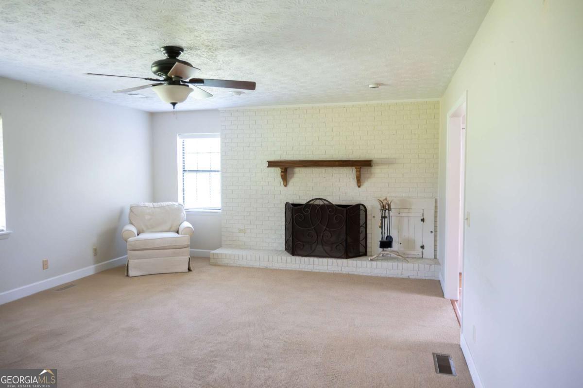 371 Burketts Ferry Road Hazlehurst GA 31539