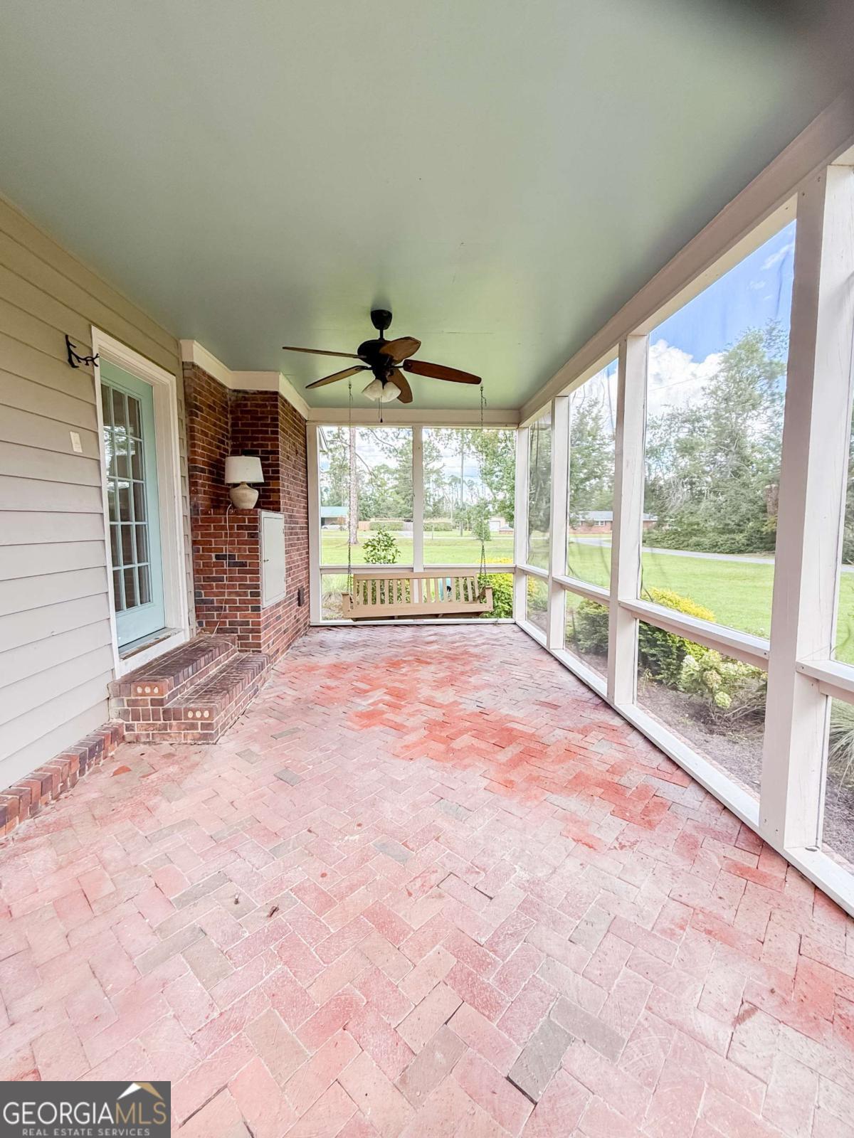 371 Burketts Ferry Road Hazlehurst GA 31539