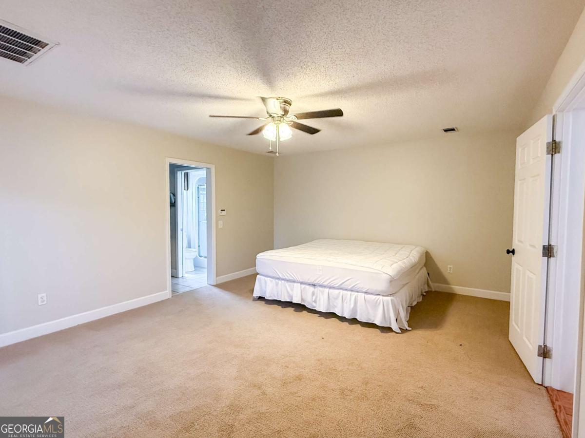 371 Burketts Ferry Road Hazlehurst GA 31539