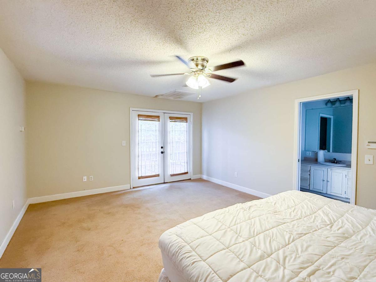371 Burketts Ferry Road Hazlehurst GA 31539