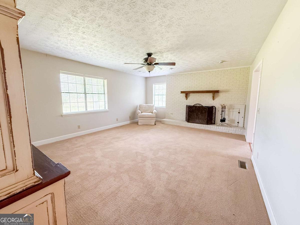 371 Burketts Ferry Road Hazlehurst GA 31539
