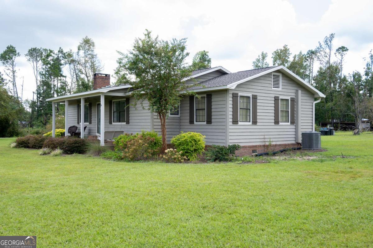 371 Burketts Ferry Road Hazlehurst GA 31539