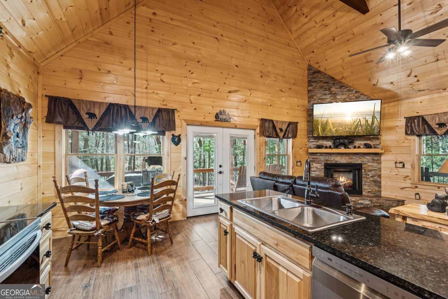 491 Old Parker Terrace Ellijay GA 30536