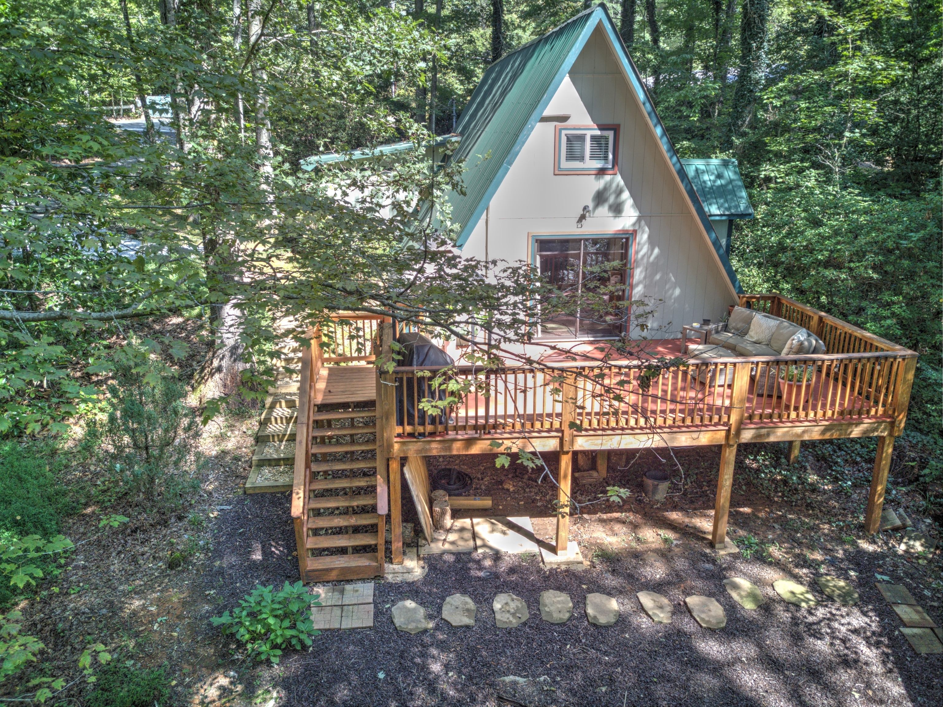 1085 Ridge Road Helen GA 30545