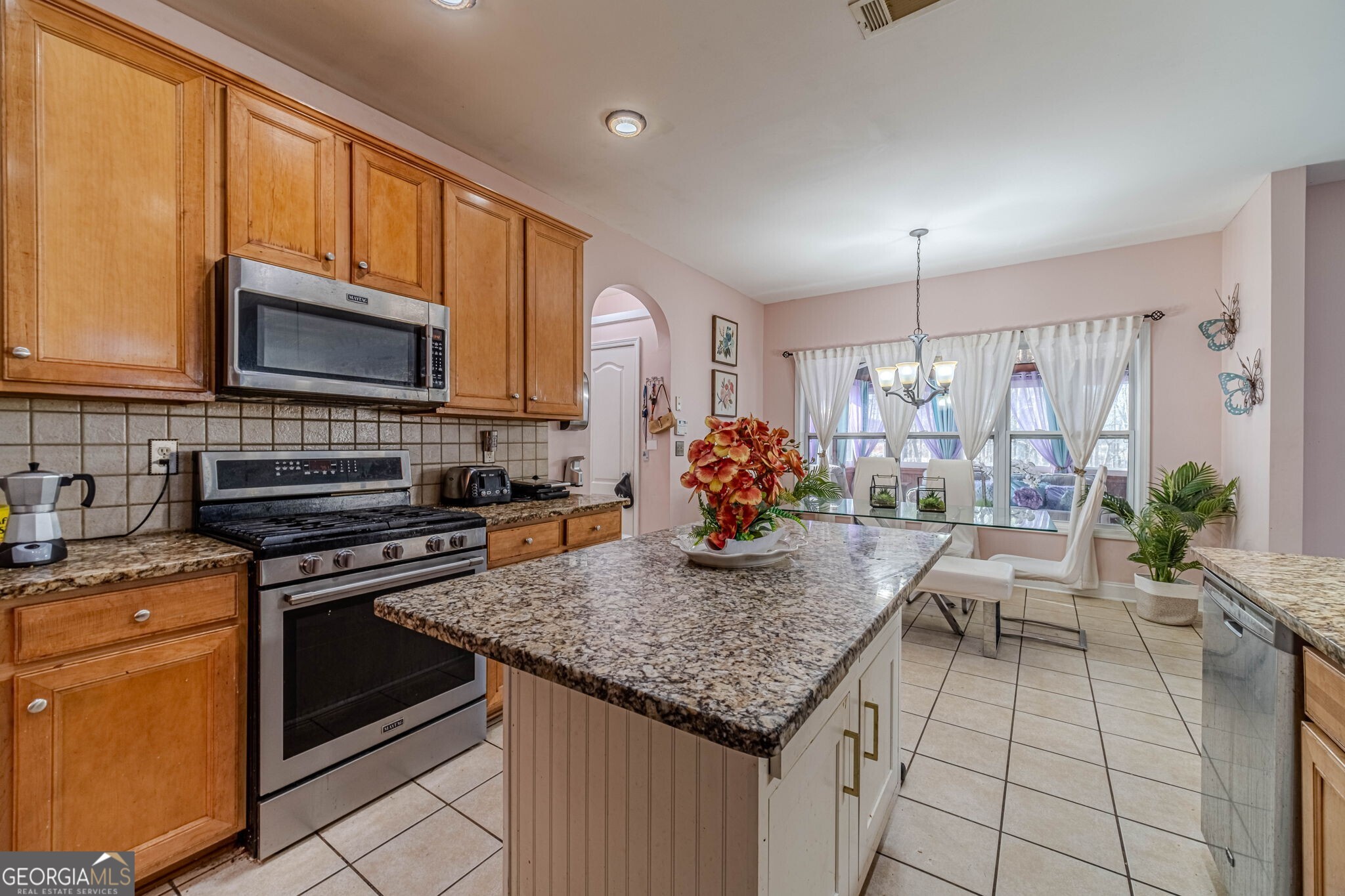 598 Georgia Circle Loganville GA 30052